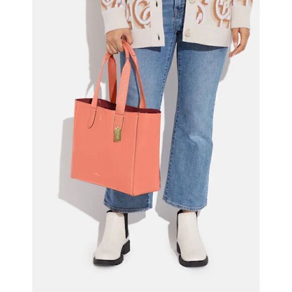 🆕🔥NWT! Coach DERBY Tote Handbag Pebble Leather Coral Msrp:$350.00 - Picture 8 of 12